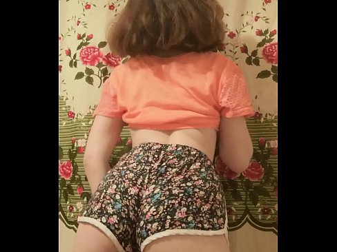 ❤️ Sexy jonge babe die haar short uittrekt voor de camera ❤ Porno at us ❌️ ❌️❤