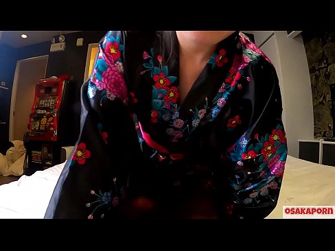 ❤️ Jong cosplay meisje houdt van seks tot orgasme met een squirt in een paardenvrouwtje en een blowjob. Aziatisch meisje met harig kutje en mooie tieten in traditioneel Japans kostuum in amateur video waarin masturbatie met neukspeeltjes wordt getoond. Sakura 3 OSAKAPORN. ❤ Porno at us ❌️ ❌️❤
