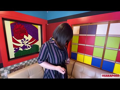 ❤️ Japanse cutie met grote tieten masturbeert met sexspeeltjes en heeft een orgasme. Ze vertelt in een interview over haar neukervaring. Enorme tieten en harig kutje die luid kreunen. Osakaporn ❤ Porno at us ❌️ ❌️❤